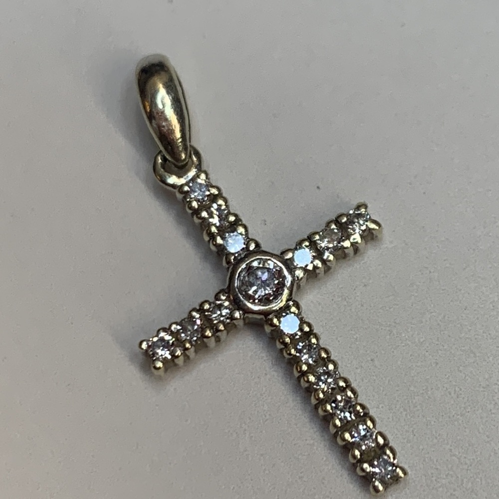 10k gold Diamond cross